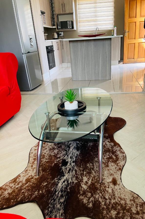Moh Ville Guest House Maseru Ngoại thất bức ảnh