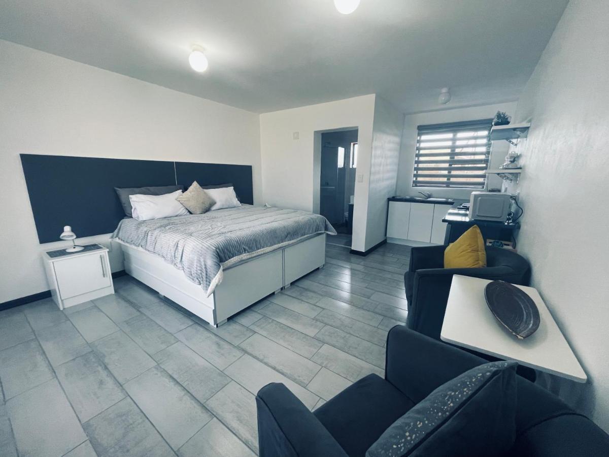 Moh Ville Guest House Maseru Ngoại thất bức ảnh