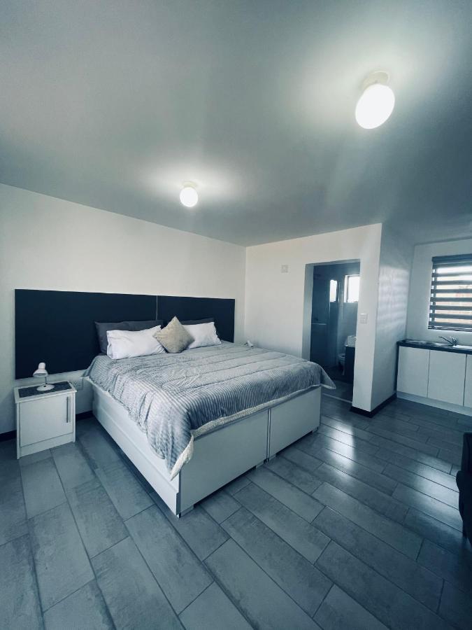 Moh Ville Guest House Maseru Ngoại thất bức ảnh