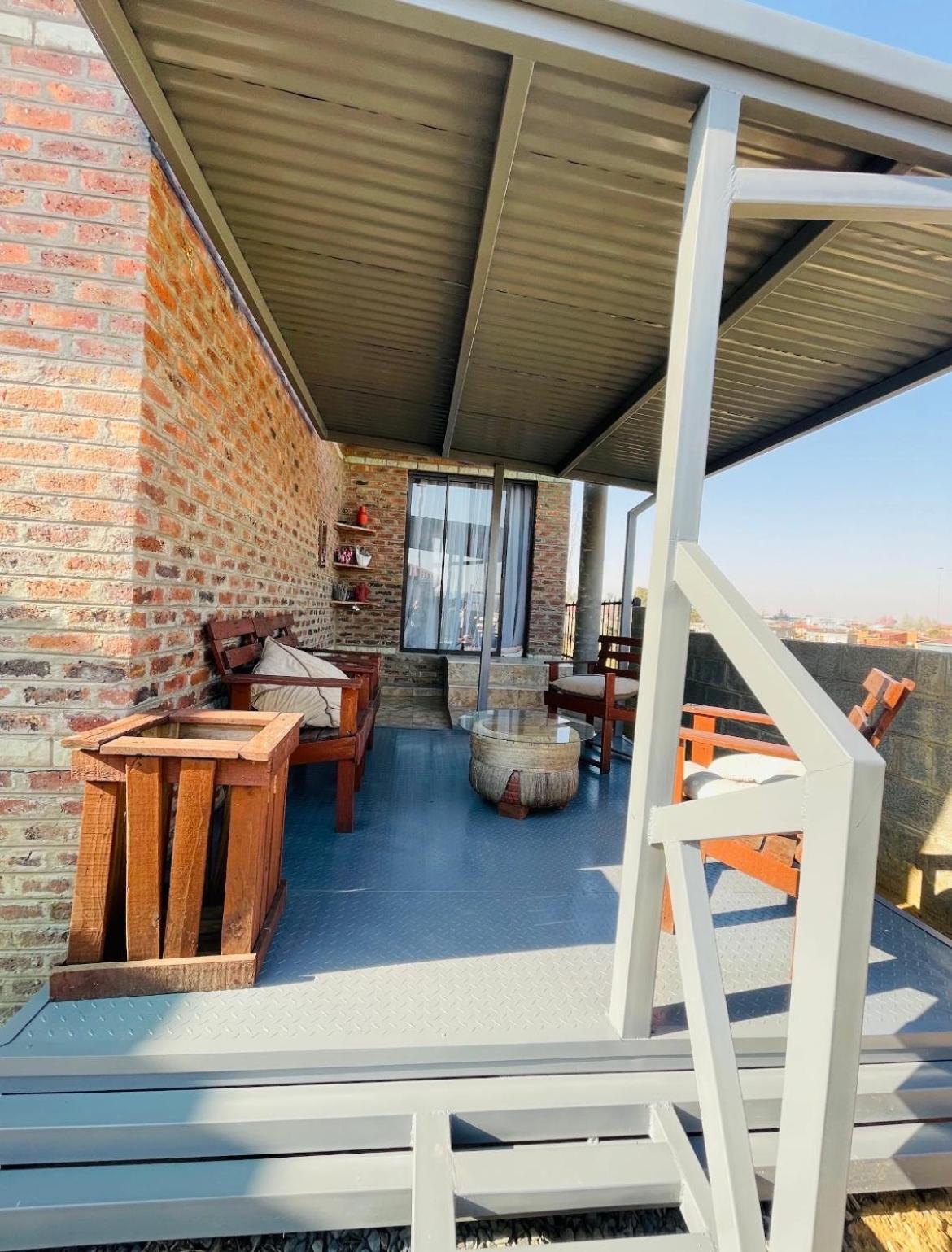 Moh Ville Guest House Maseru Ngoại thất bức ảnh